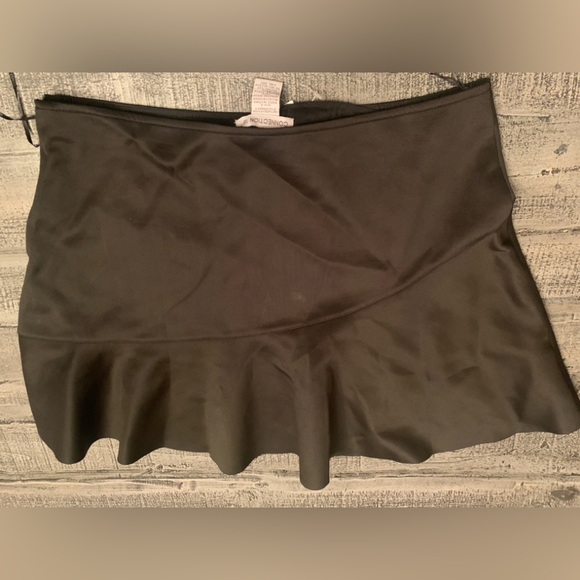 NWT Connection 18 Women’s Black Large Skirt, 17”waist, side zipper, Spandex - Picture 2 of 3